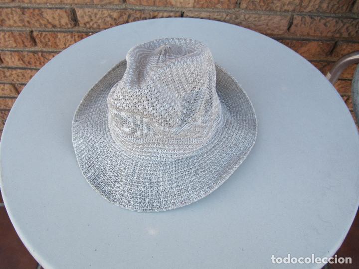 Segunda mano: LOTE 32 SOMBREROS GORRAS.. - Foto 50