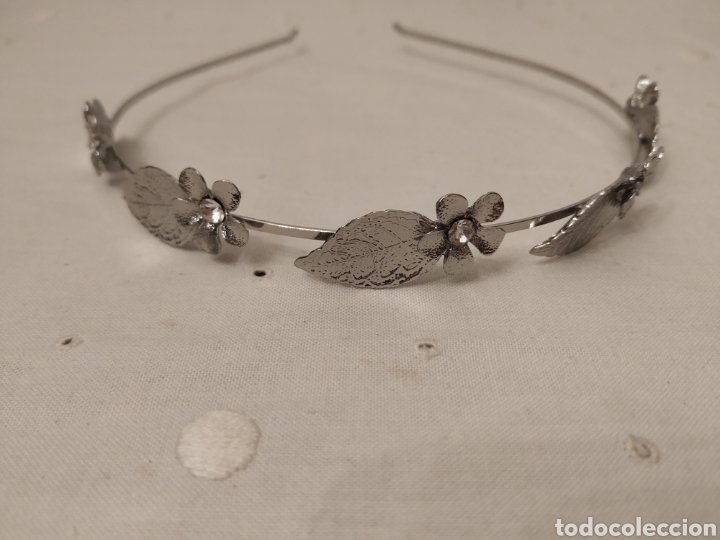 Segunda mano: Diadema plateada comprada en boutique accesorios - Foto 2