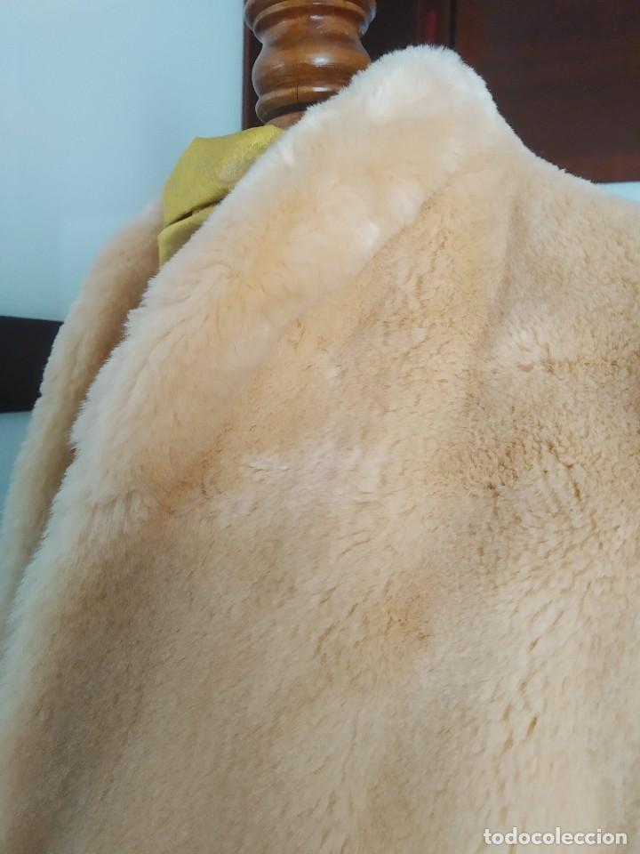 Segunda mano: Chaqueta pelo. - Foto 12