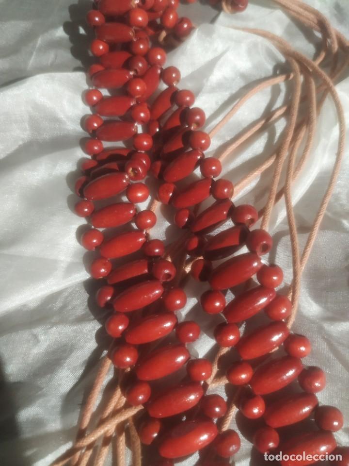 Segunda mano: Cintur&oacute;n rojo de abalorios de madera - Foto 3