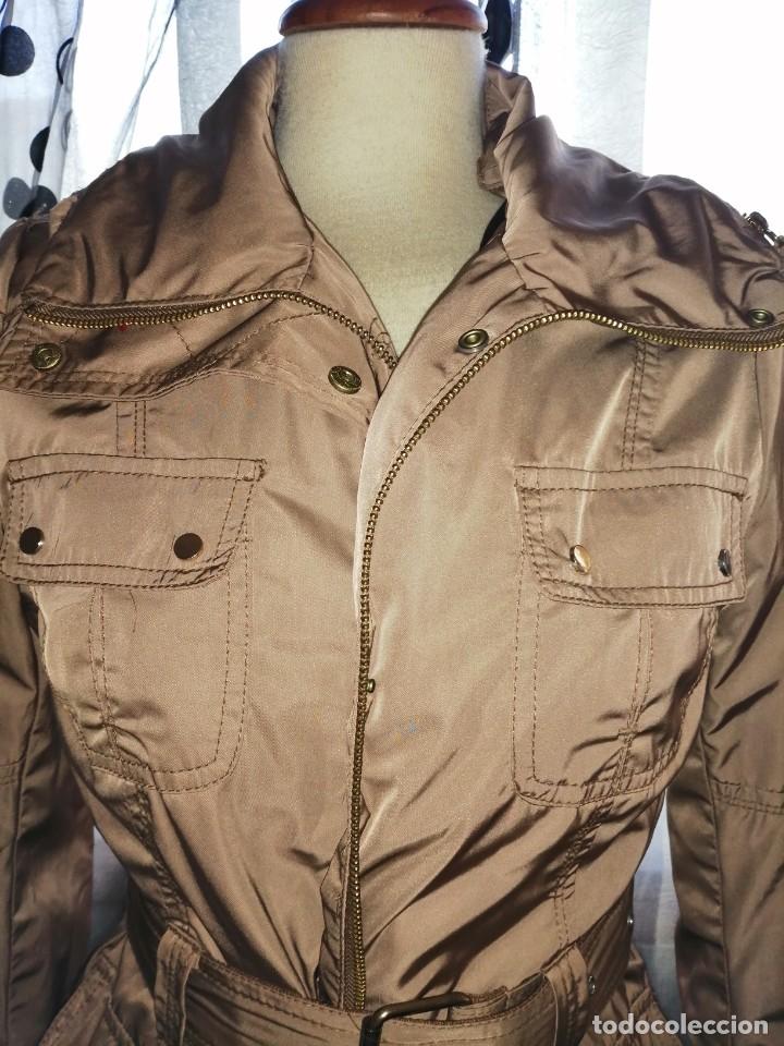 Segunda mano: Chaqueta impermeable - Foto 2