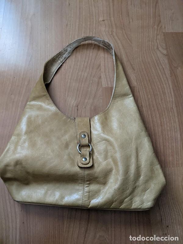 Segunda mano: BOLSO BEIGE - Foto 1