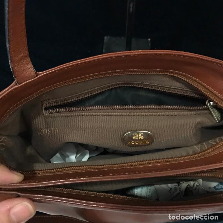 Segunda mano: Bolso Acosta piel marr&oacute;n - Foto 5