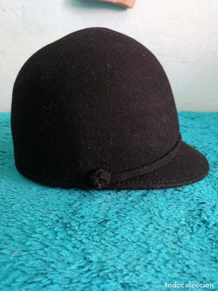 Segunda mano: GORRA LANA MERINA - Foto 1