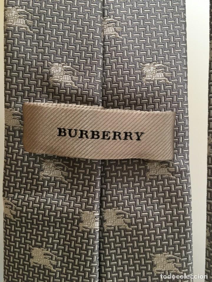 Segunda mano: BURBERRY Corbata gris - Foto 5