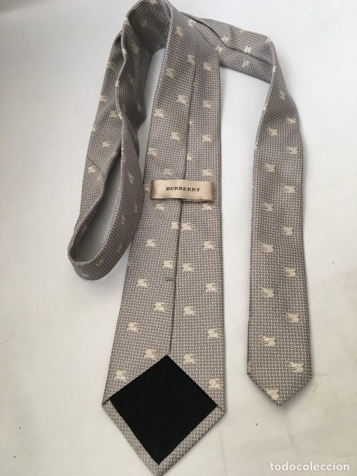 Segunda mano: BURBERRY Corbata gris - Foto 6