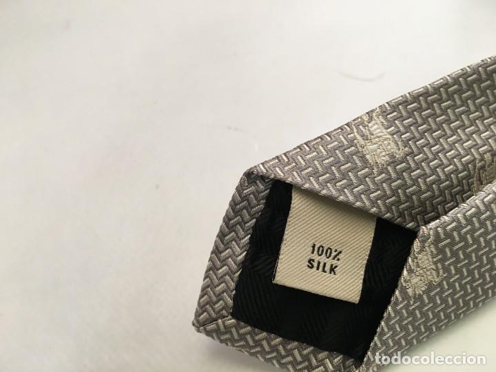 Segunda mano: BURBERRY Corbata gris - Foto 8