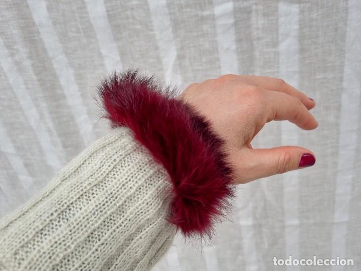 Segunda mano: Conjunto de pu&ntilde;os y cuello de piel de conejo - Foto 3