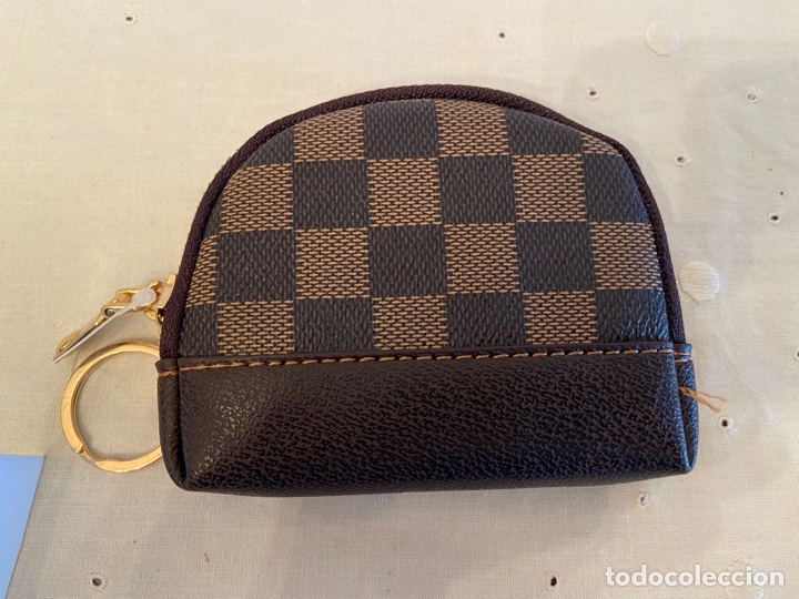 Segunda mano: Monedero llavero comprado boutique - Foto 1