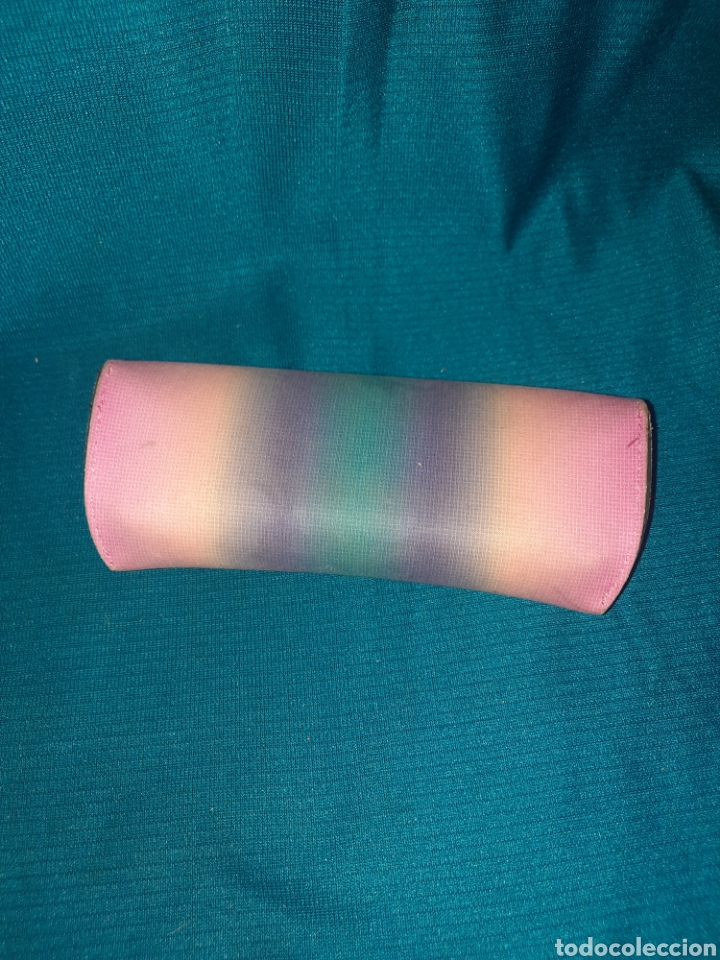 Segunda mano: FUNDA GAFAS RAY BAN MULTICOLOR - Foto 2