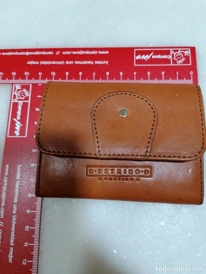Segunda mano: C 15 - Monedero tarjetero de piel. - Foto 5