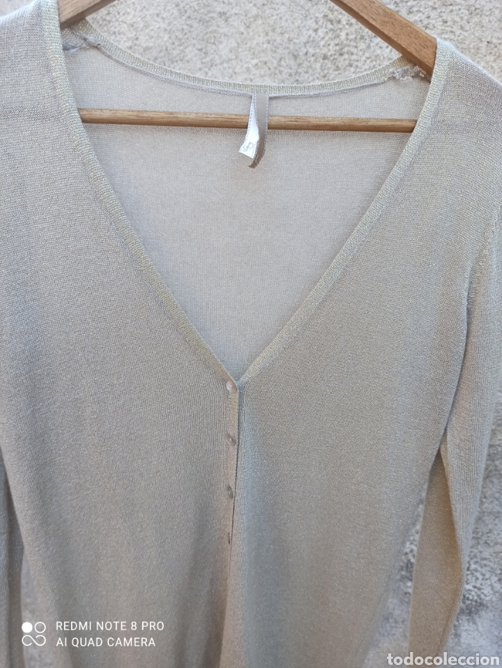 Segunda mano: Chaqueta beige con hilo dorado - Foto 11