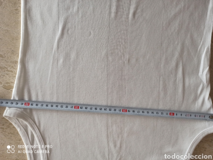Segunda mano: 4 camisetas - Foto 18
