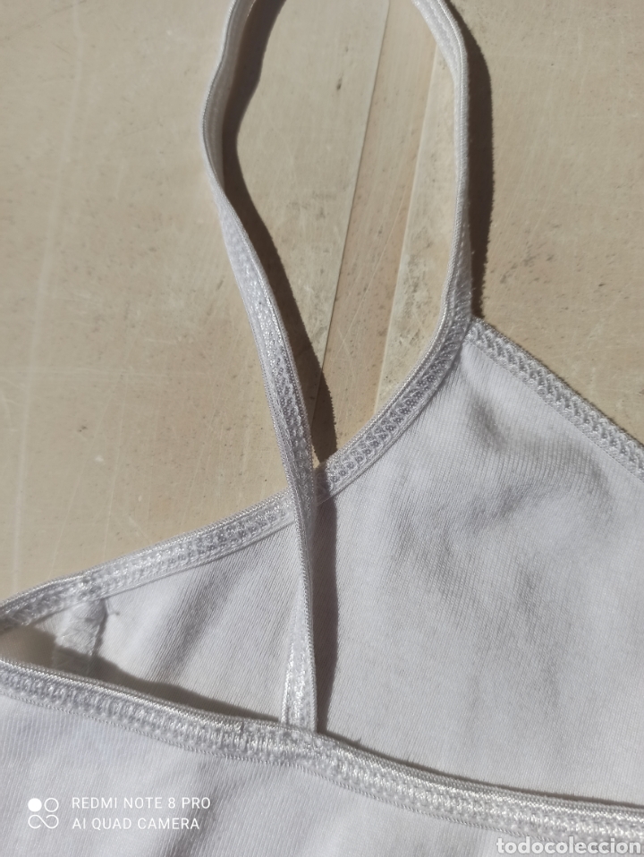 Segunda mano: 1 camiseta y un body - Foto 9