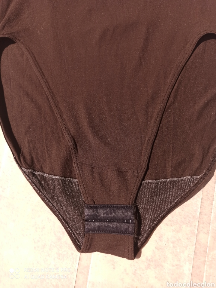 Segunda mano: 1 camiseta y un body - Foto 5
