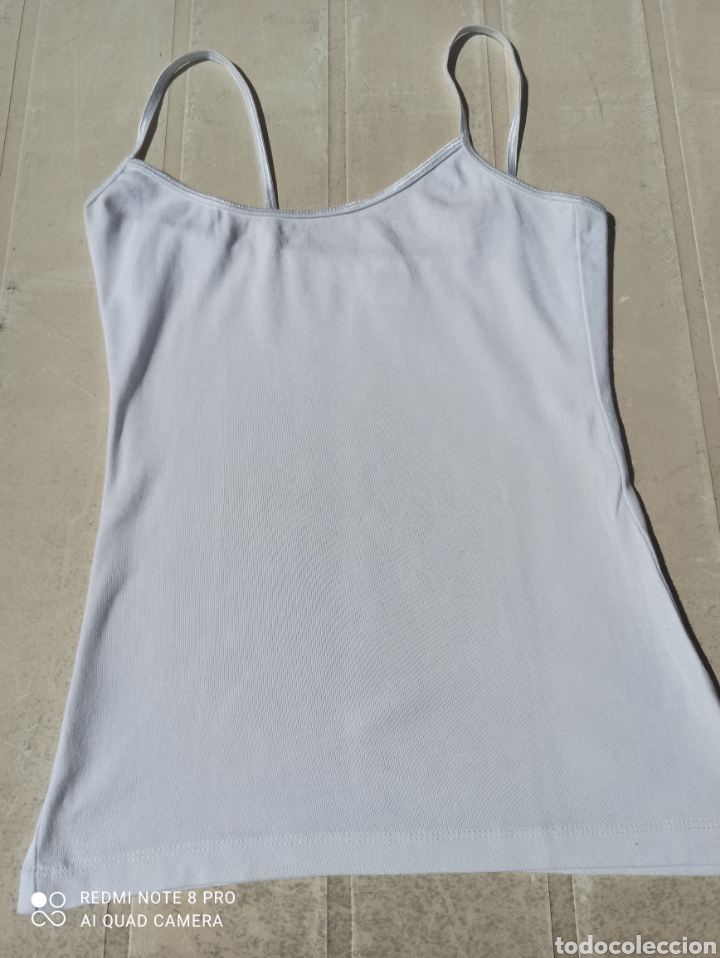 Segunda mano: 1 camiseta y un body - Foto 10
