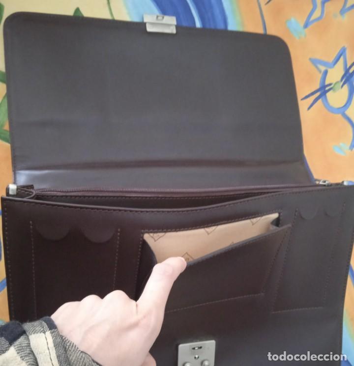 Segunda mano: Cartera maletin portadocumentos de Piel Noble - Foto 2