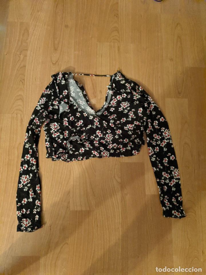 Segunda mano: BLUSA ESTAMPADA TALLA PEQUE&Ntilde;A - Foto 1