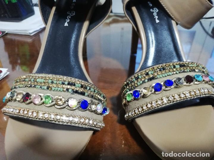 Segunda mano: PRECIOSOS ZAPATOS - Foto 2