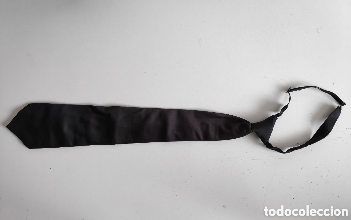 Segunda mano: Corbata de enganche facil - Foto 2