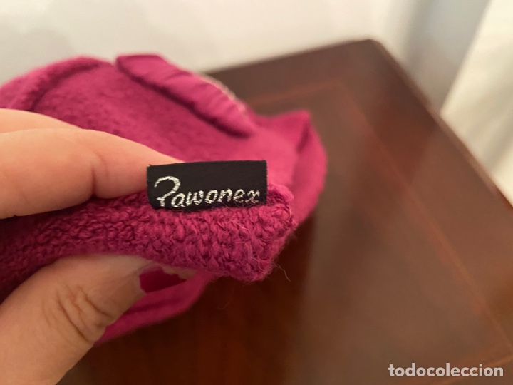 Segunda mano: Gorro color con broche - Foto 3