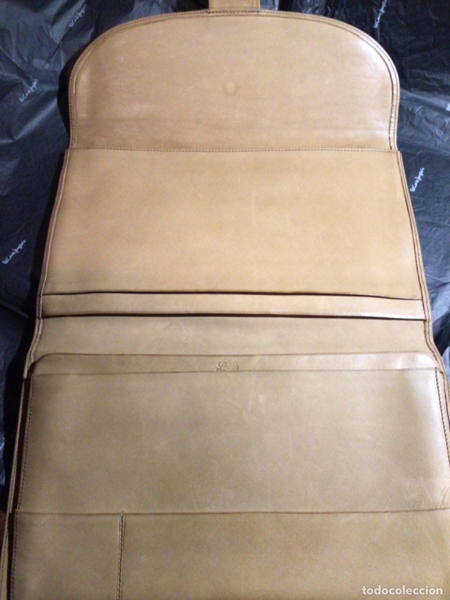Segunda mano: Loewe cartera portadocumentos piel - Foto 18