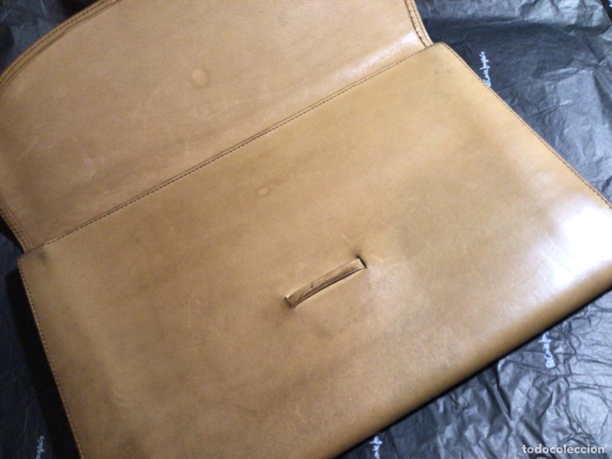Segunda mano: Loewe cartera portadocumentos piel - Foto 21