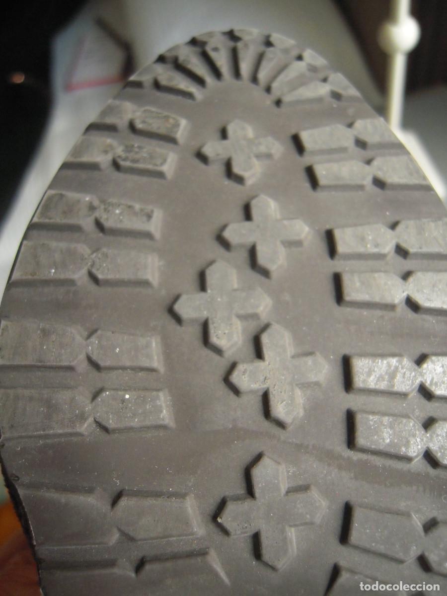 Segunda mano: Botas marrones talla 39-40 - Foto 7