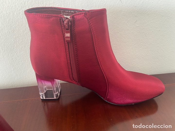 Segunda mano: Botas comoradas voutique - Foto 4