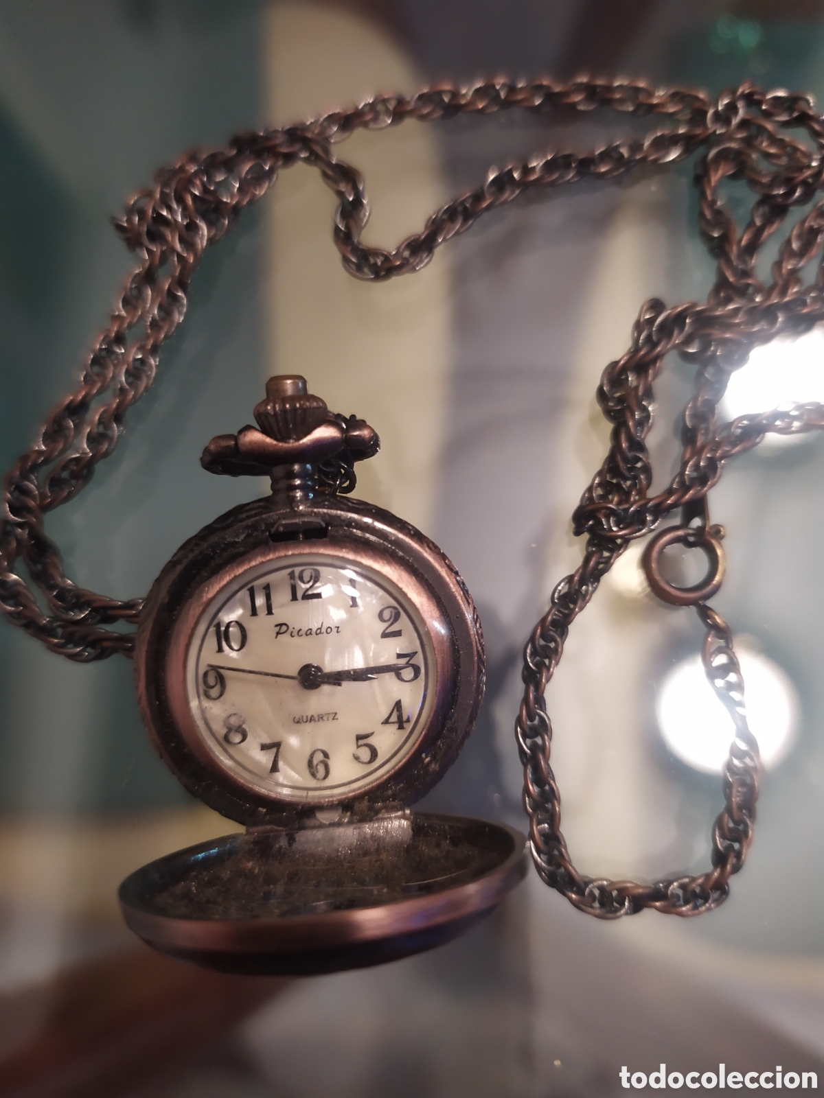 Segunda mano: Collar con reloj, el reloj no funciona - Foto 1