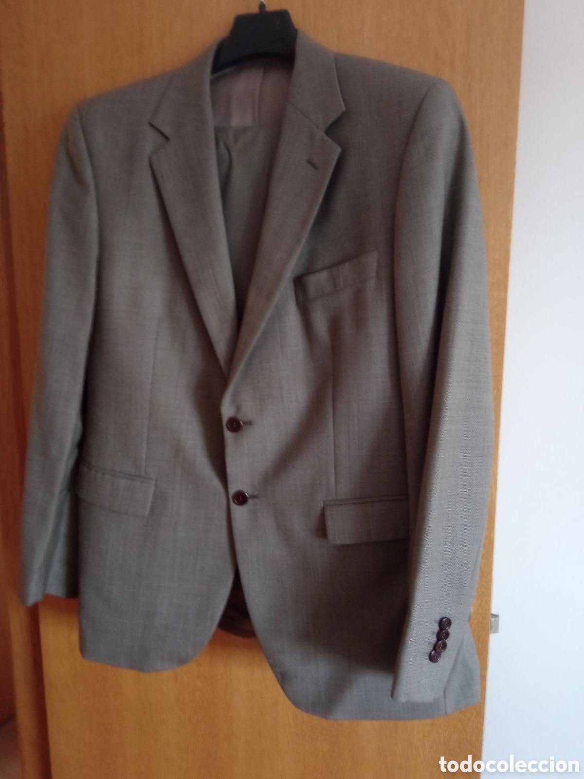 Segunda mano: Traje Caballero gris Charles Distier - Foto 1