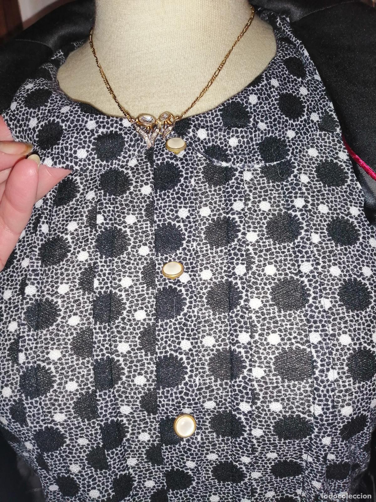 Segunda mano: Traje de chaqueta y falda - Foto 6