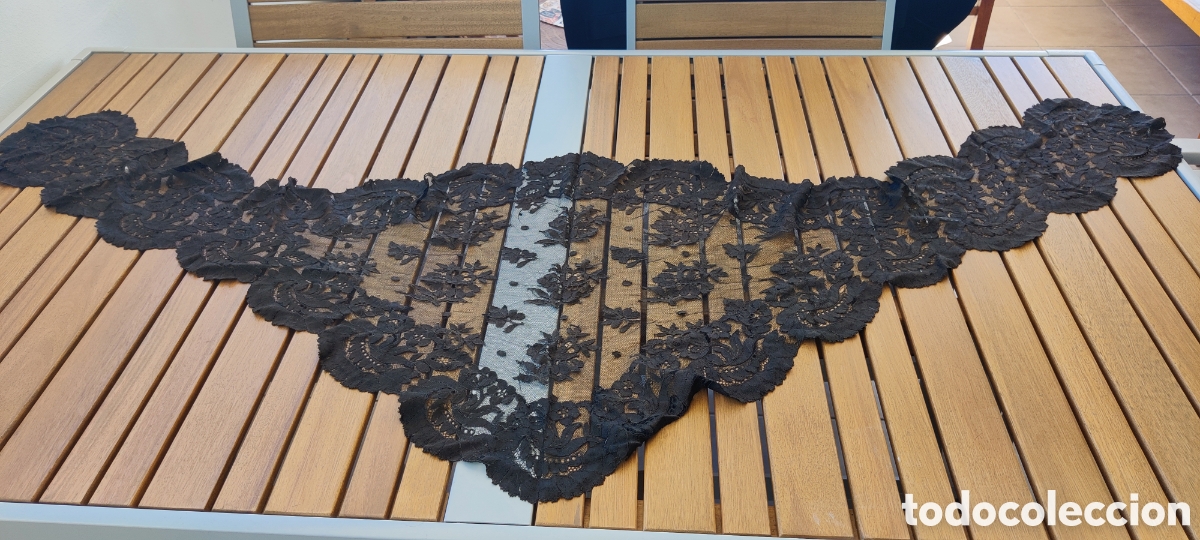 Segunda mano: Mantilla/mant&oacute;n de encaje - Foto 1