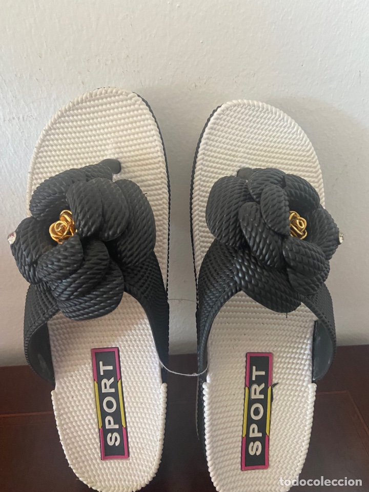 Segunda mano: Chanclas tipo channel - Foto 2