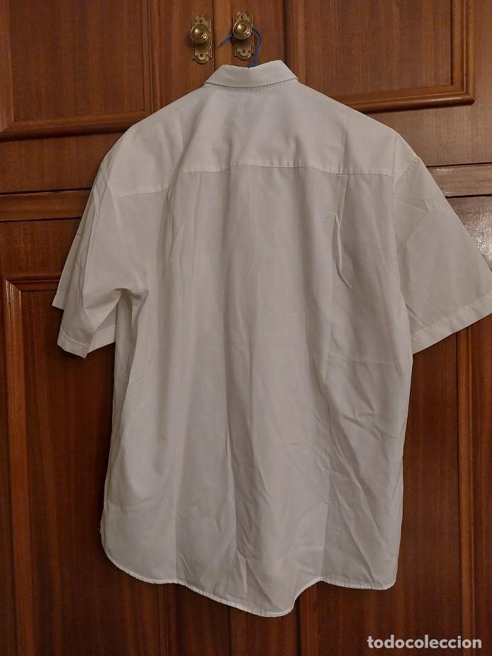 Segunda mano: camisa blanca manga corta - Foto 2