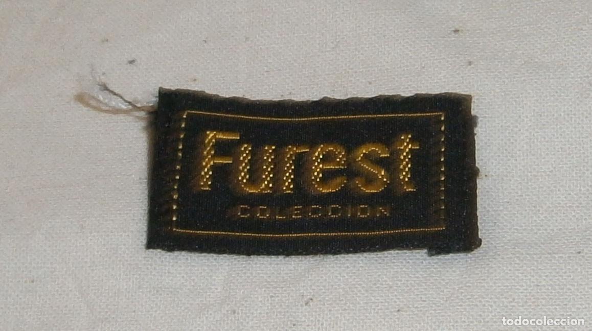 Segunda mano: etiqueta de Furest - Foto 1