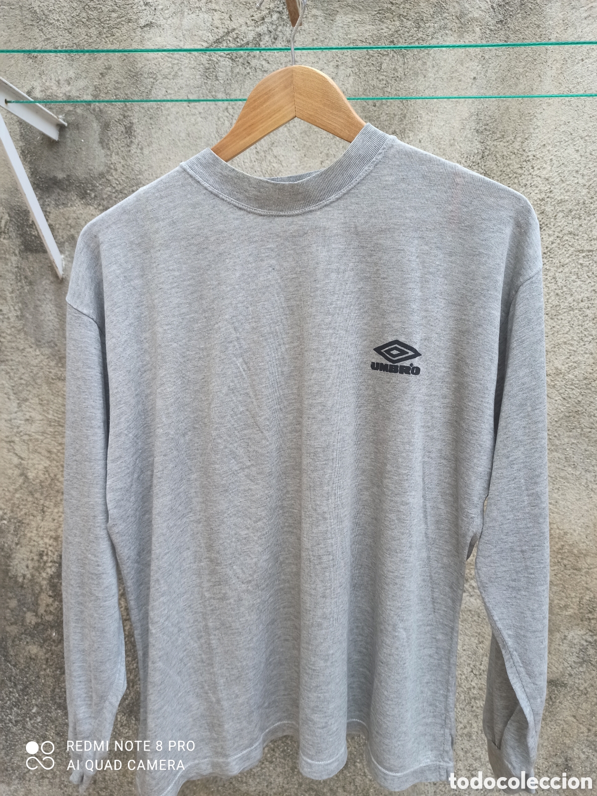 Segunda mano: Camiseta Umbro, r&eacute;plica - Foto 3