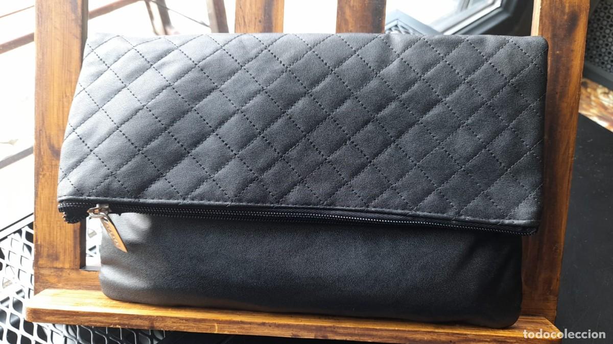 Segunda mano: Bolso Cartera de Mano NAF NAF - Foto 3