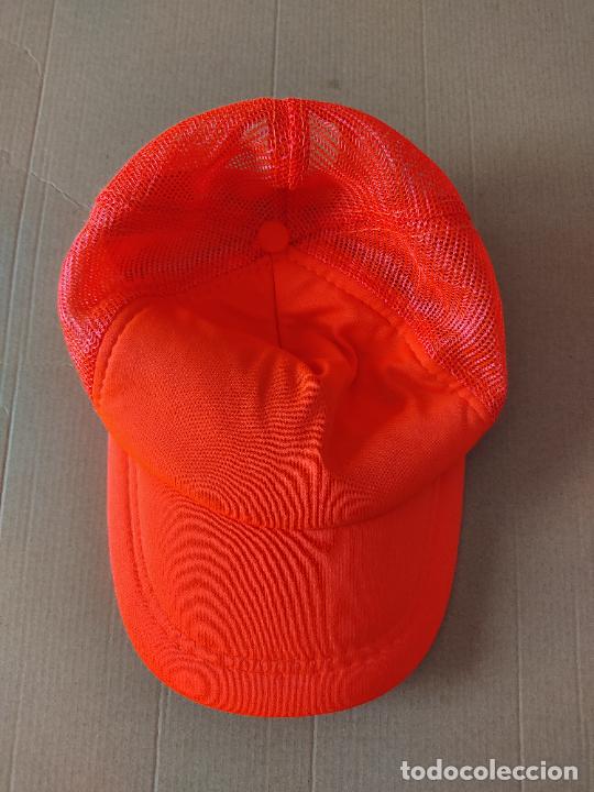 Segunda mano: GORRA COLOR NARANJA TEDI - Foto 1