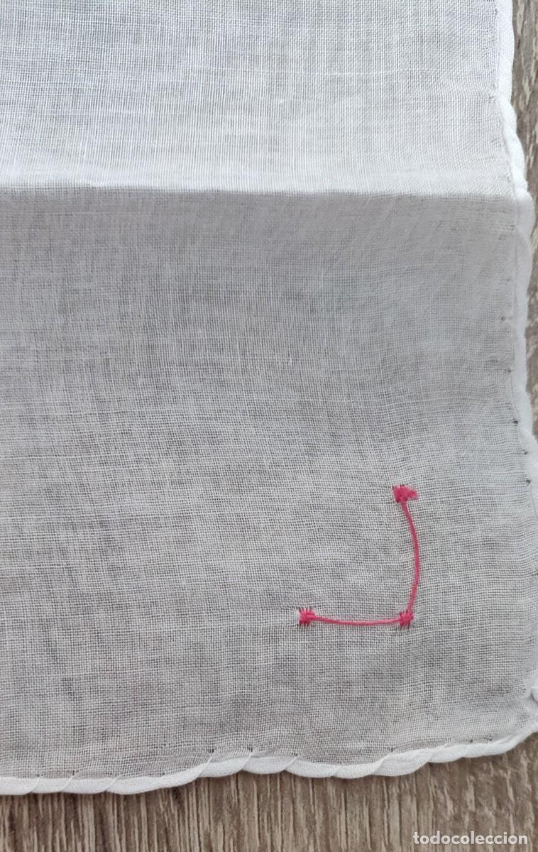 Segunda mano: Pa&ntilde;uelo de Sra Bordado - Foto 9