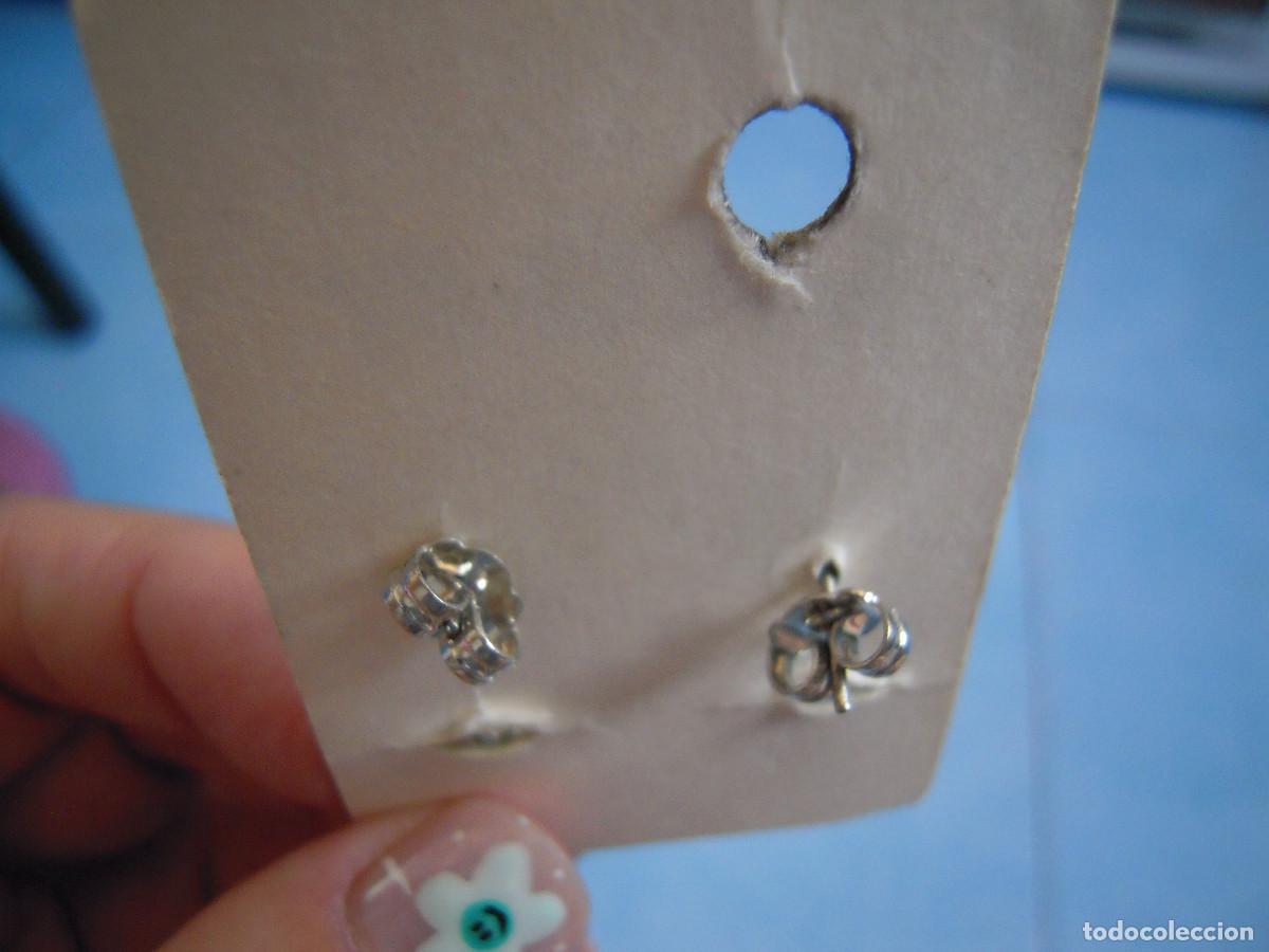 Segunda mano: Pendientes Laga plateados y azules - Foto 4