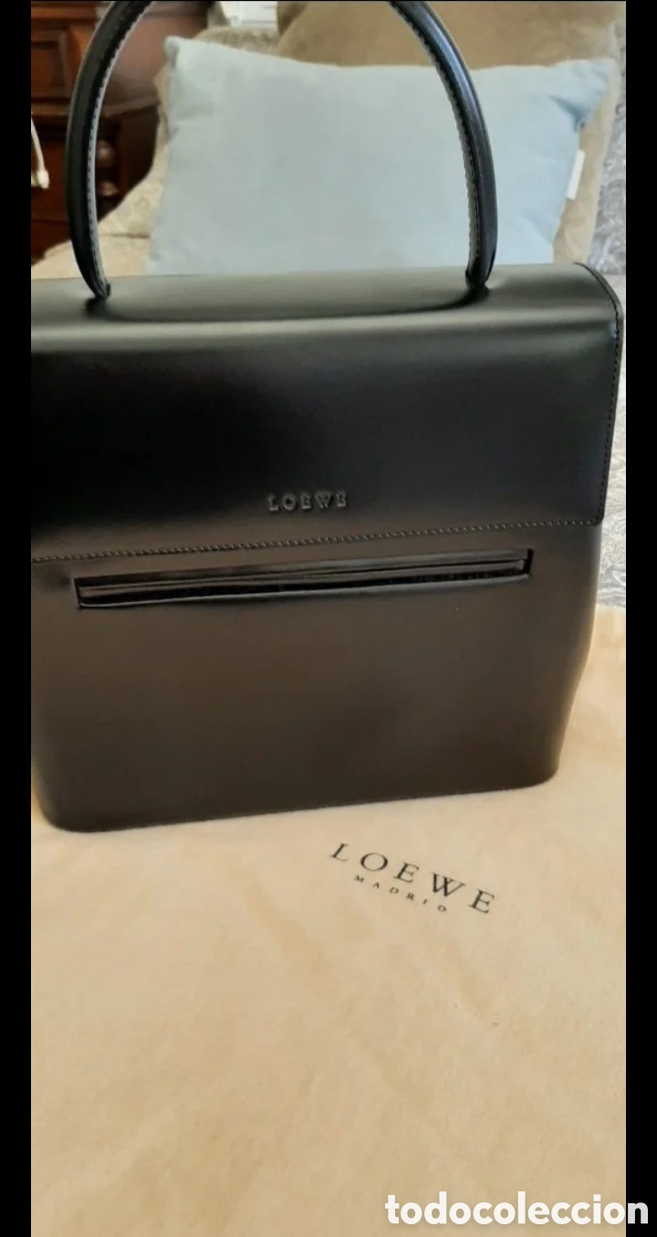 Segunda mano: Elegante bolso Loewe negro - Foto 4
