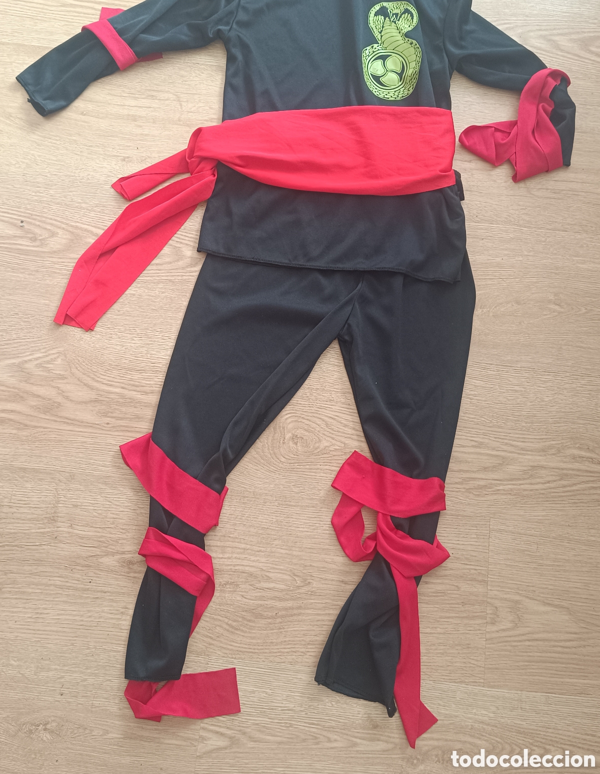Segunda mano: Disfraz Ninja Negro nuevo - Foto 3
