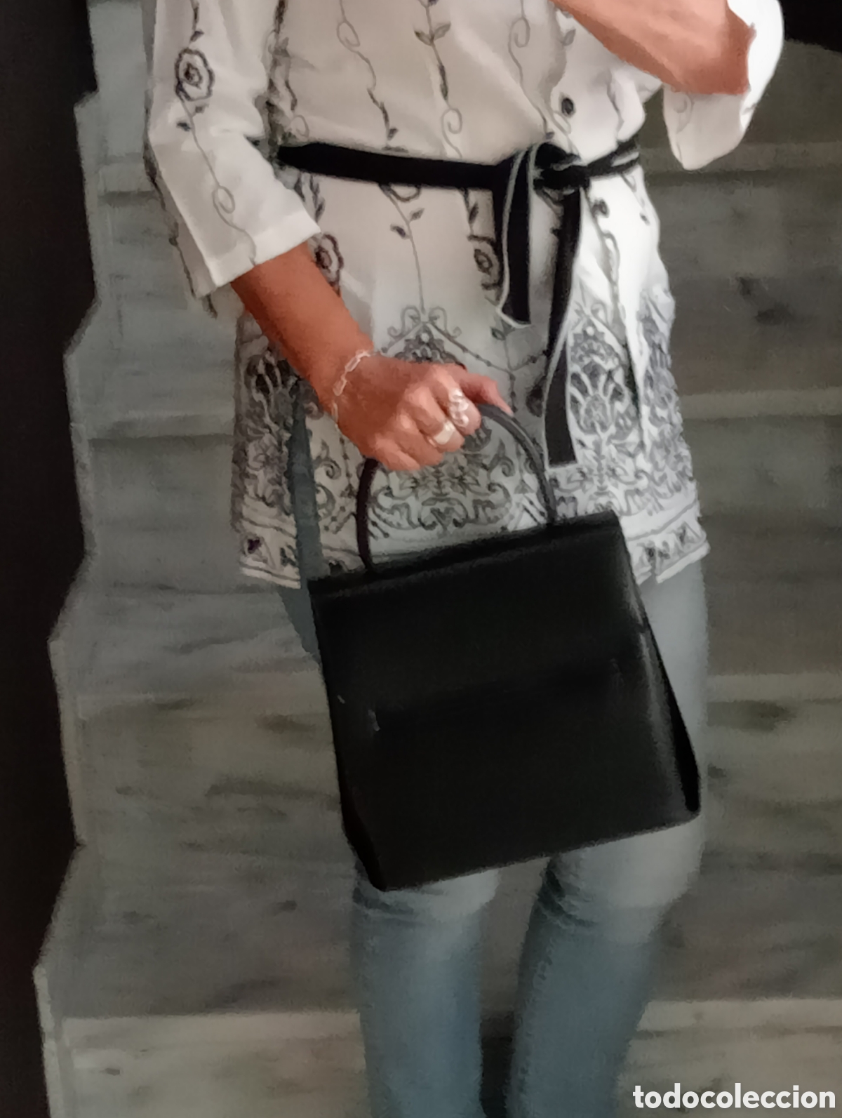 Segunda mano: Elegante bolso Loewe negro - Foto 12