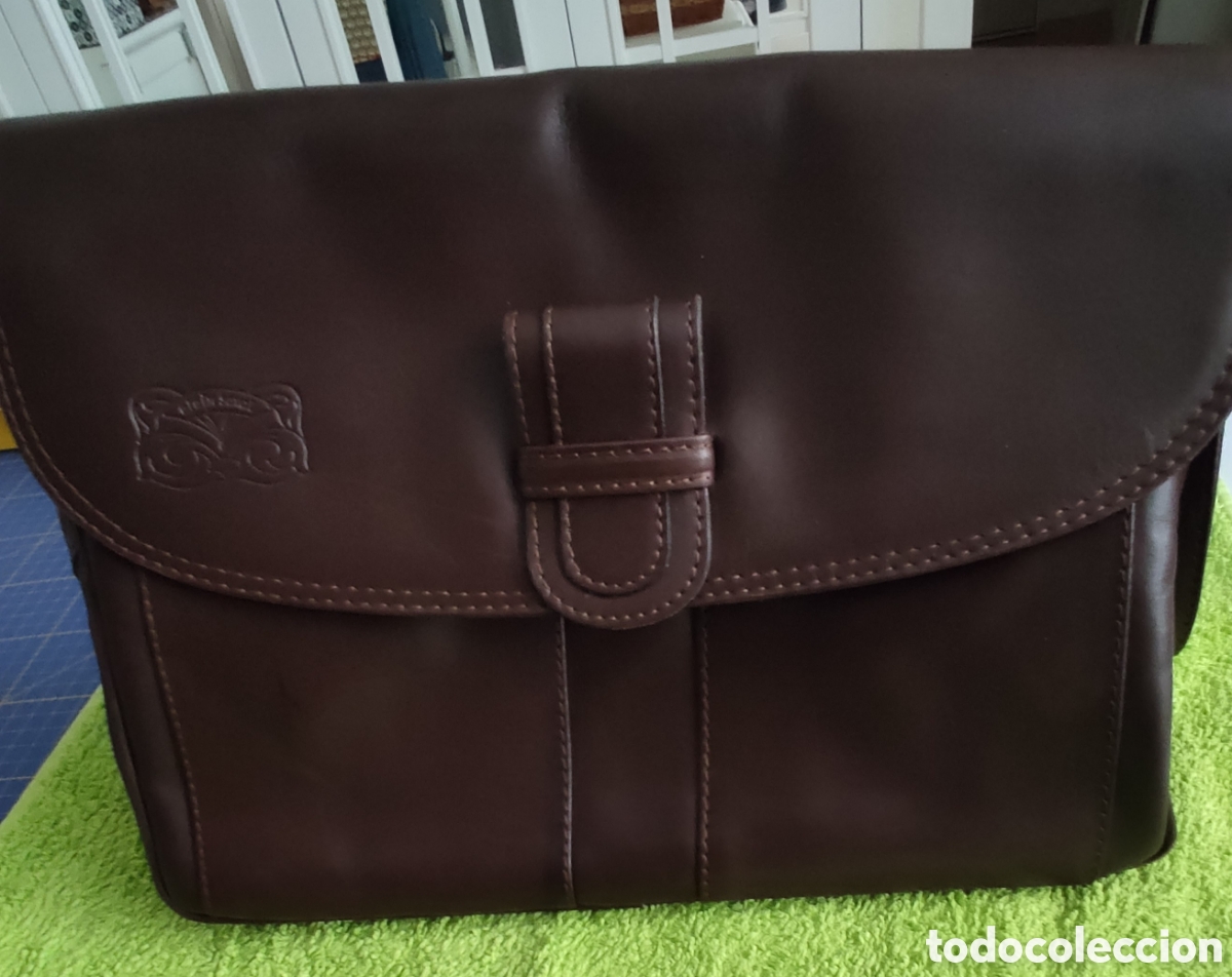 Segunda mano: Bolso cartera marr&oacute;n. - Foto 3