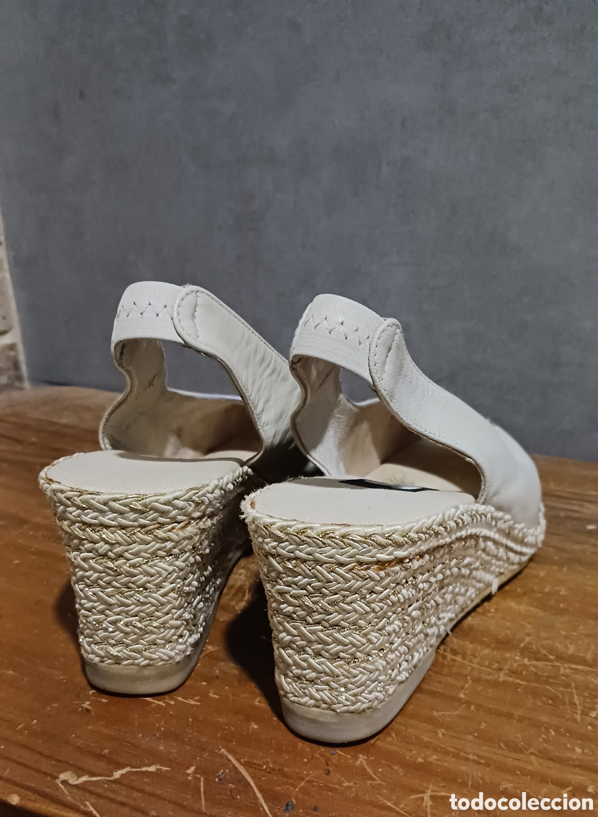 Segunda mano: Sandalias jhay - Foto 3