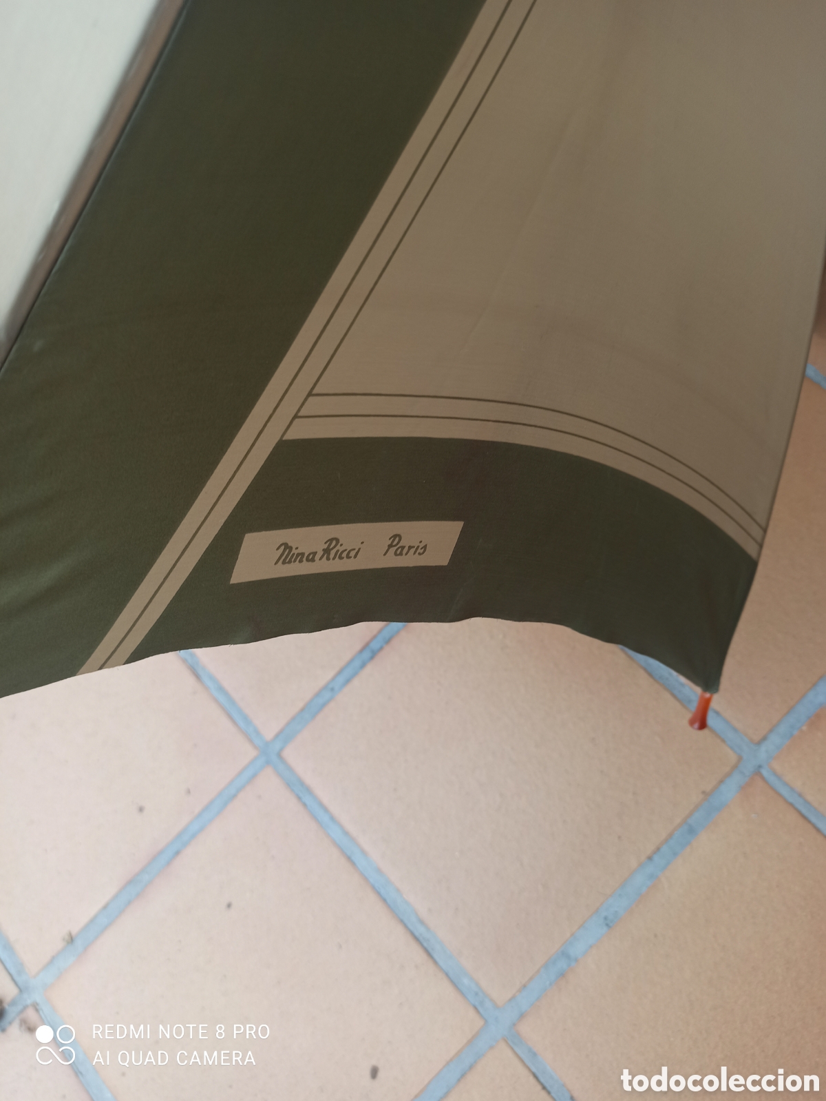Segunda mano: Paraguas Nina Ricci - Foto 2
