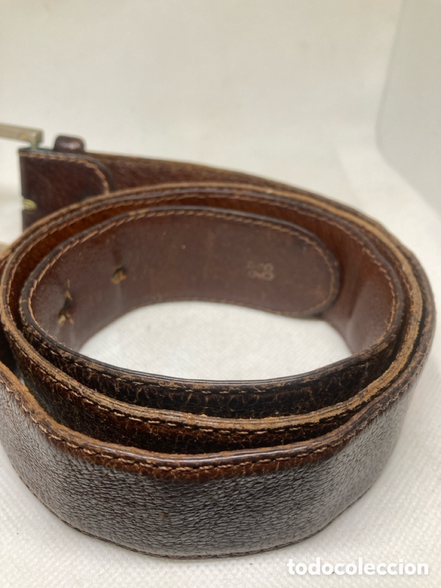 Segunda mano: CINTUR&Oacute;N DE CUERO MARR&Oacute;N - Foto 2