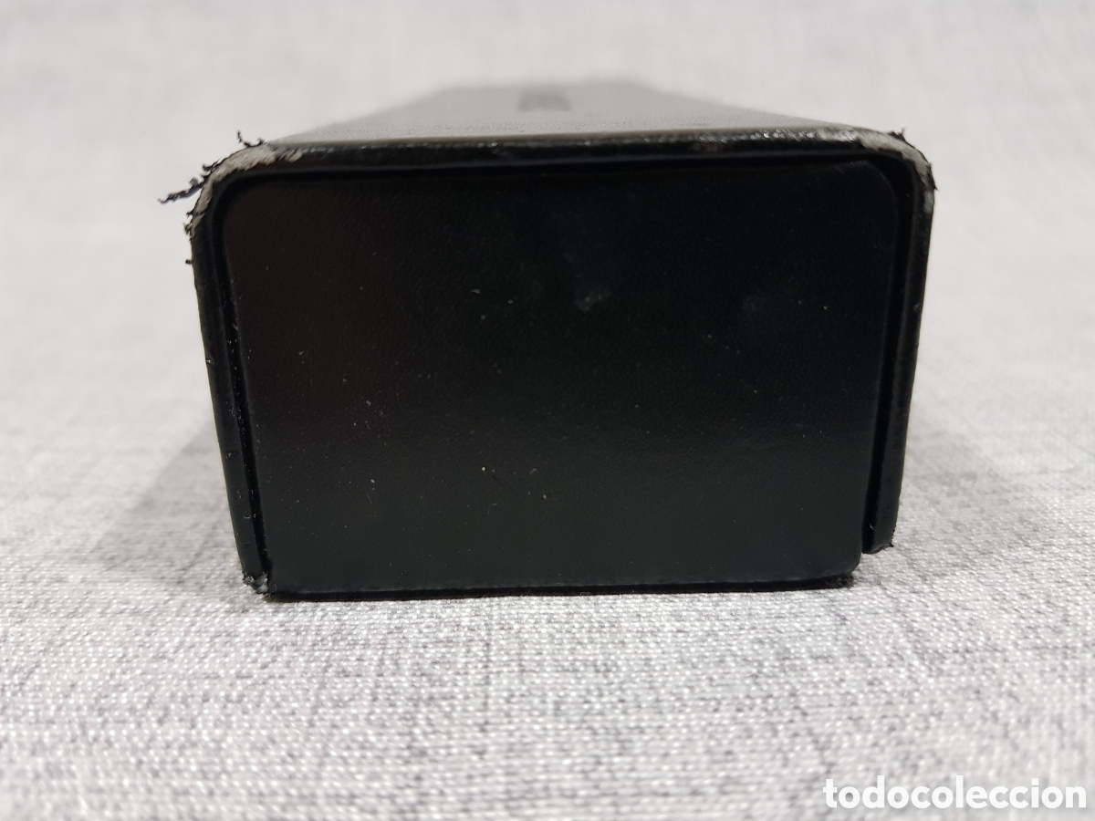 Segunda mano: GIVENCHY FUNDA GAFAS R&Iacute;GIDA CON CIERRE IMANTADO + GAMUZA - Foto 4