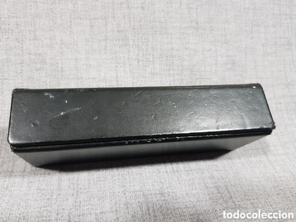 Segunda mano: GIVENCHY FUNDA GAFAS R&Iacute;GIDA CON CIERRE IMANTADO + GAMUZA - Foto 10